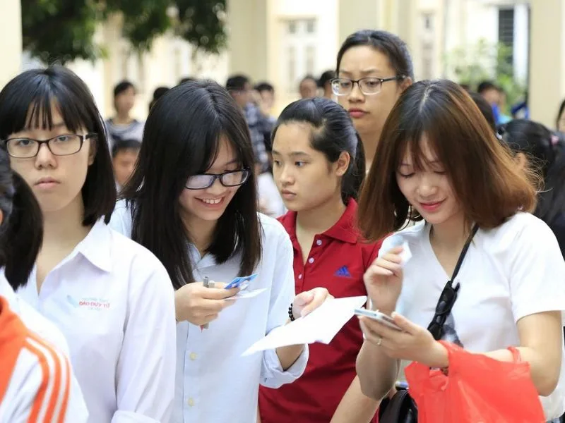 a01 gom nhung mon nao to hop a01 xet tuyen nganh gi
